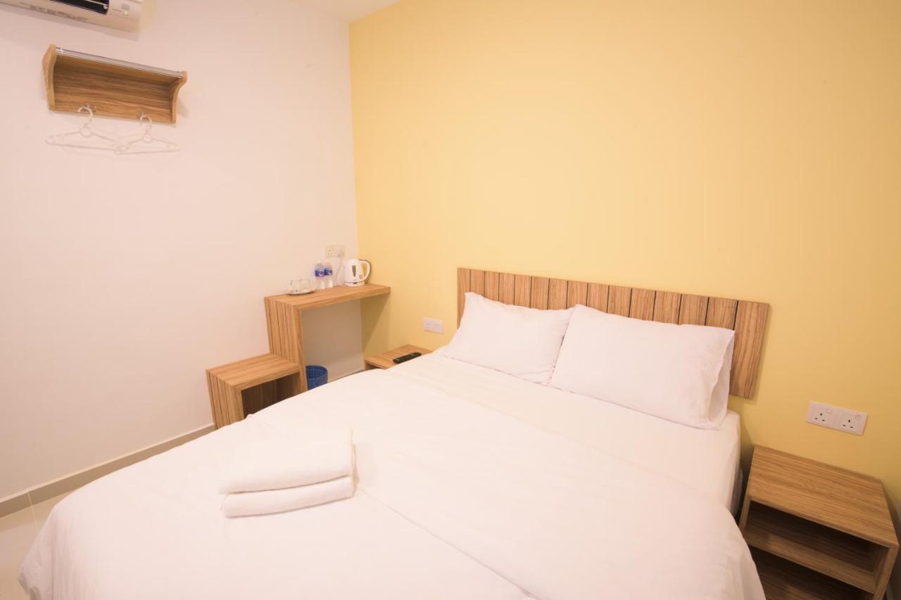 Ltl Guesthouse Джохор Бахру Екстериор снимка