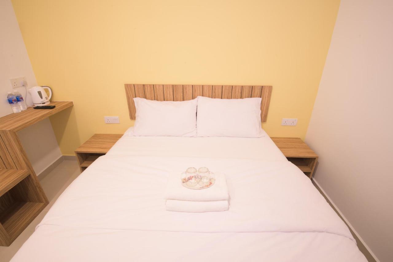 Ltl Guesthouse Джохор Бахру Екстериор снимка